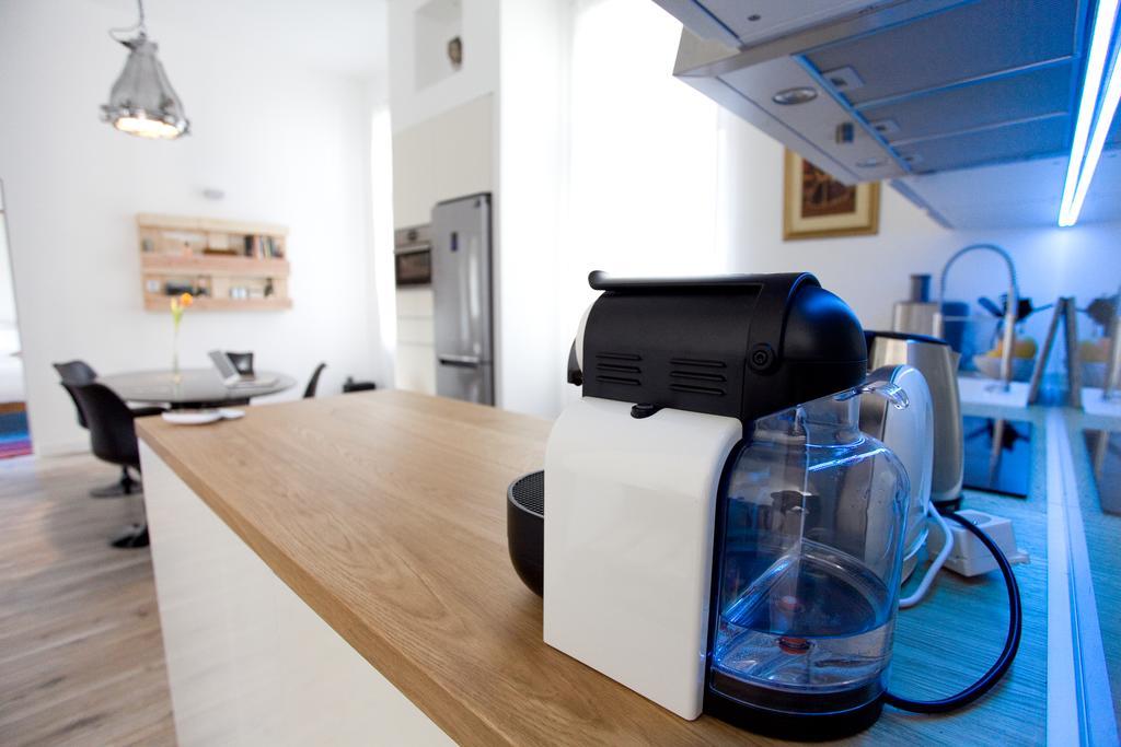 Ice Breaker Apartment
